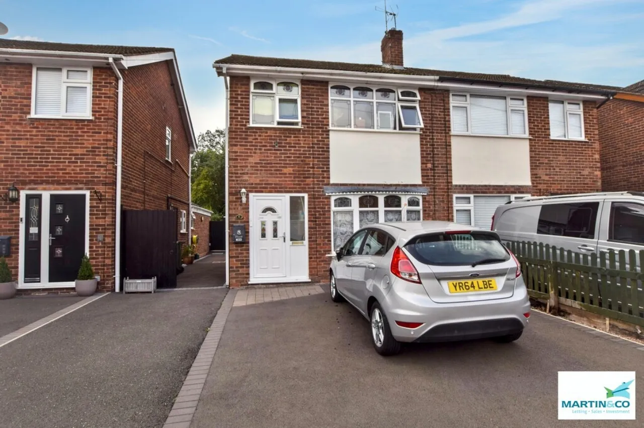 3 bed house for sale — Meadow Close, Stoney Stanton