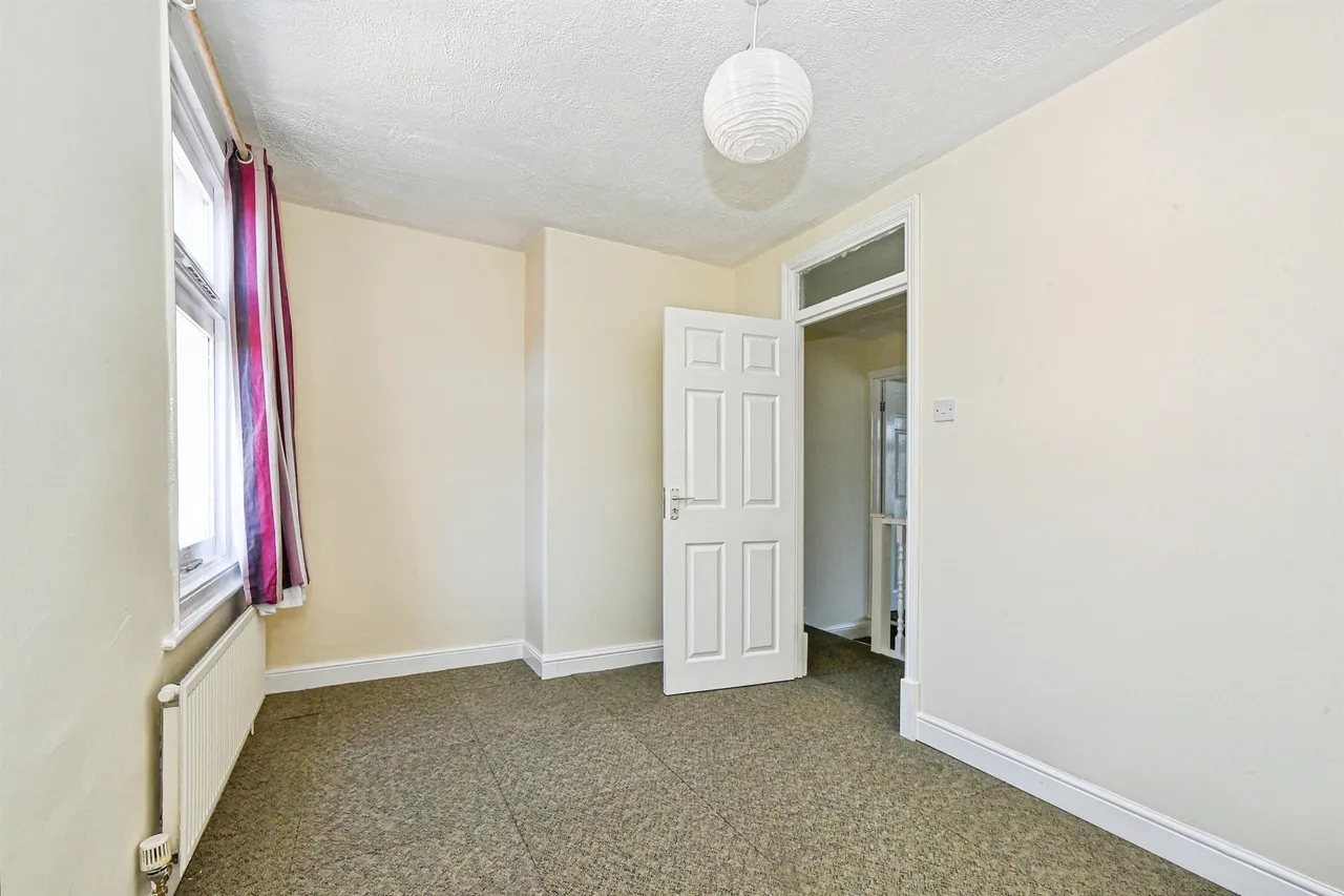 Crombey Street, Swindon, photo 8