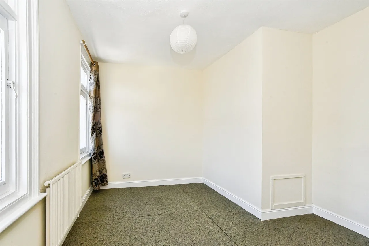 Crombey Street, Swindon, photo 5