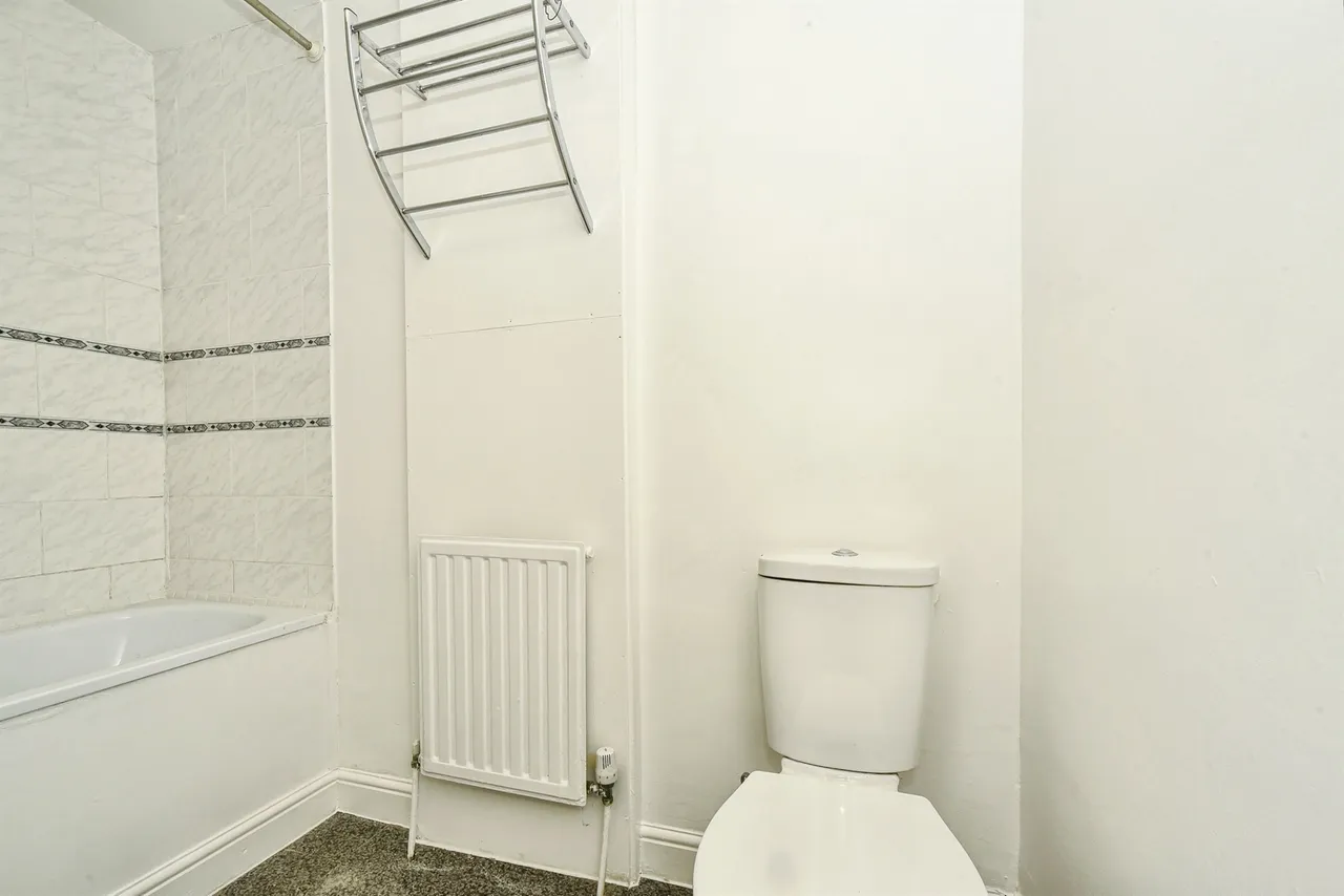 Crombey Street, Swindon, photo 9