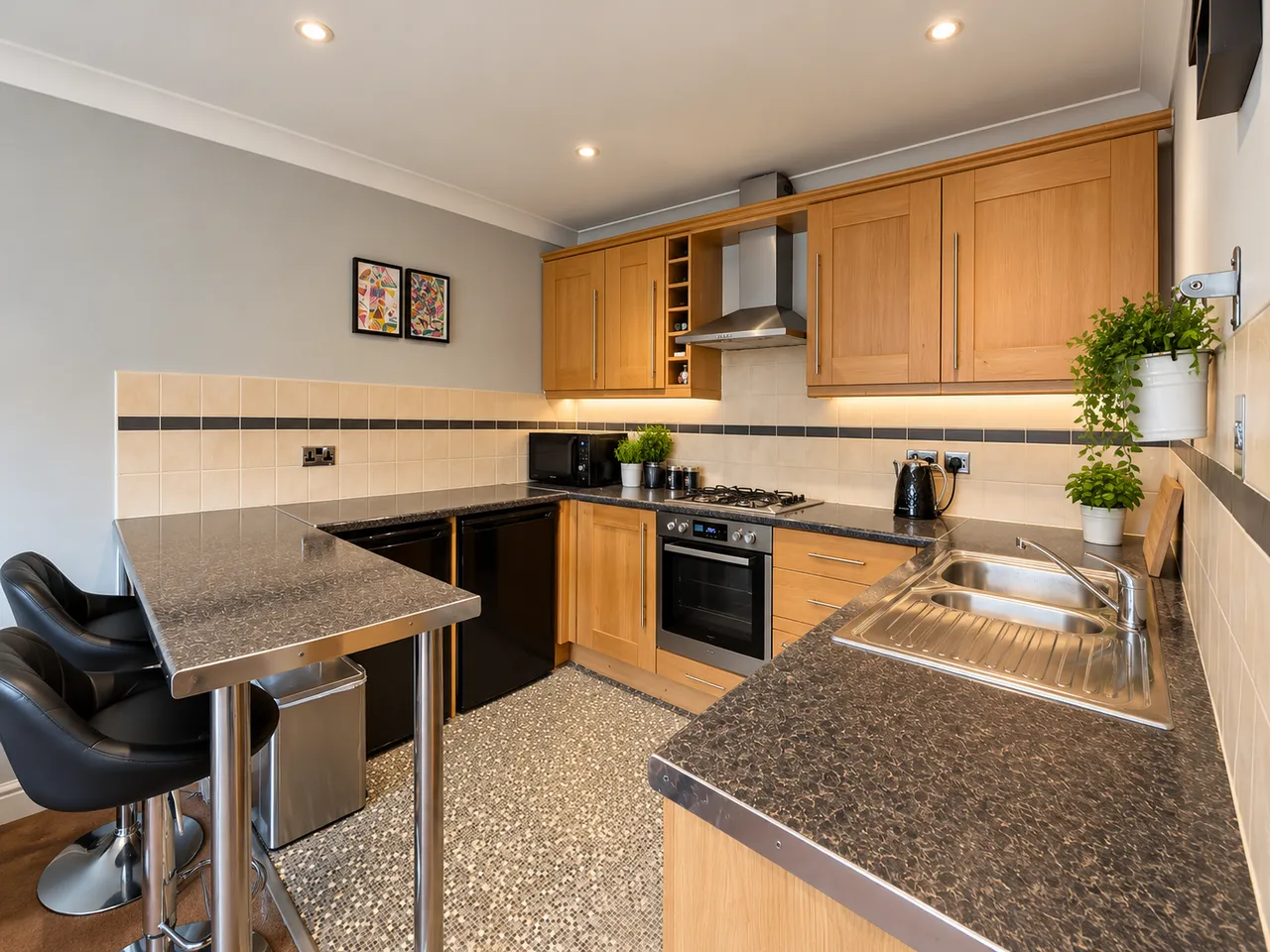 Cromwell Avenue, Reddish, SK5, photo 6