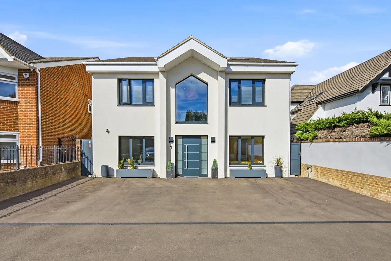 7 bed house for sale, Thorney Lane South, Iver, SL0