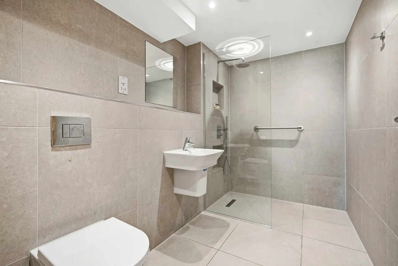 Thorney Lane South, Iver, SL0, photo 13