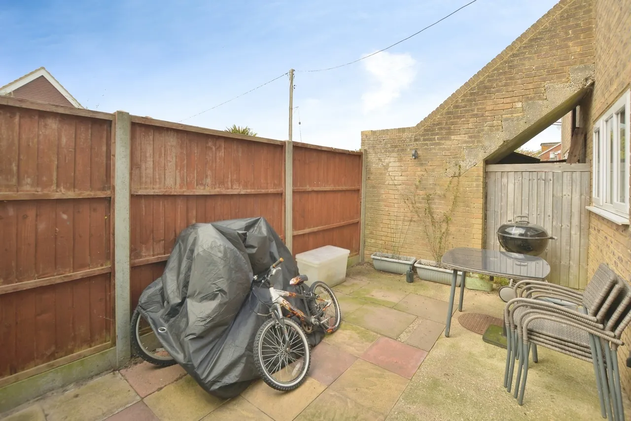 Dunes Road, Greatstone, New Romney, Kent, TN28, photo 4