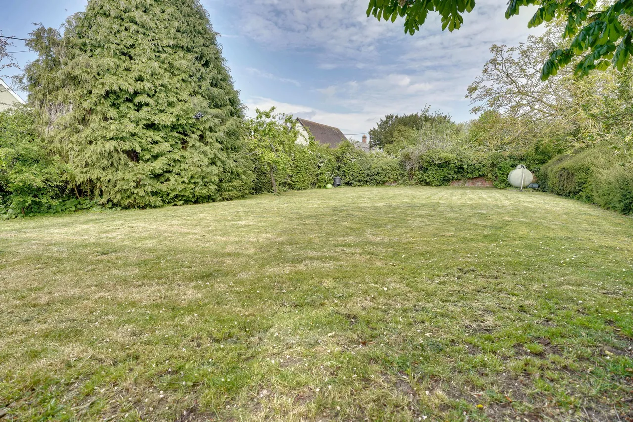 Church Lane, White Roding, CM6, photo 4