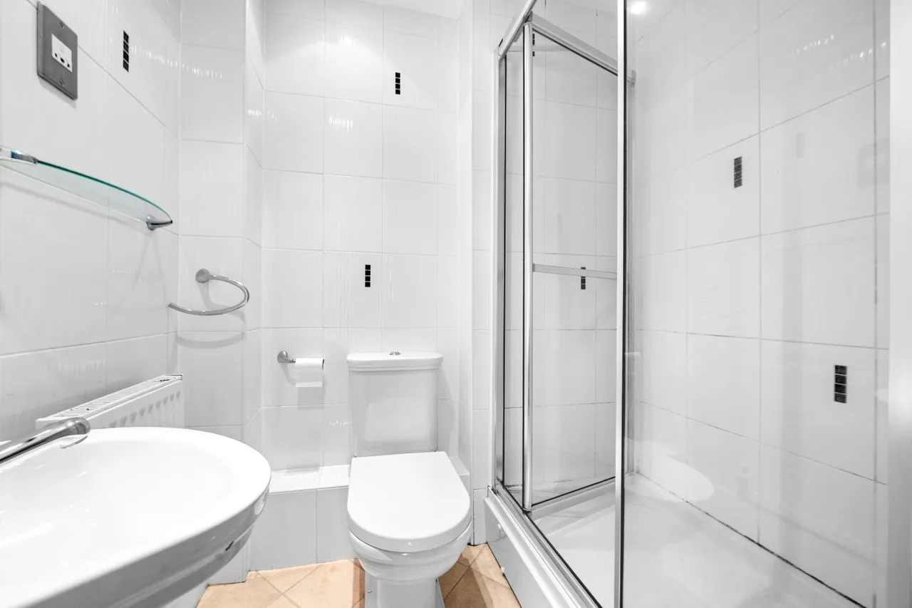 Clark Beck Close, Harrogate, HG3, photo 8