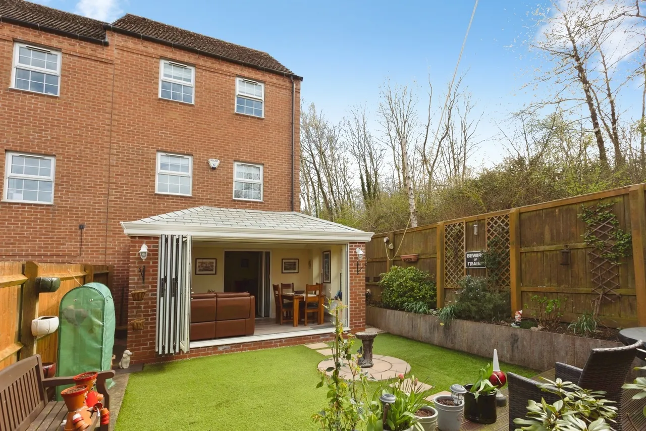 4 bed house for sale, Medway Drive, Bingham, NG13