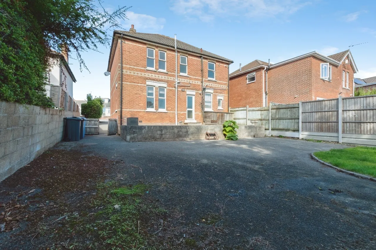 Alder Road, Branksome, BH12, photo 19