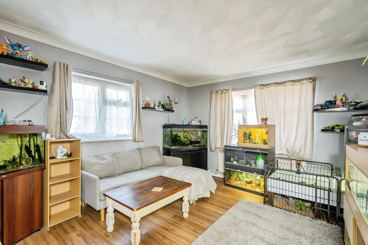 Church Lane, South Bersted, PO22, photo 6