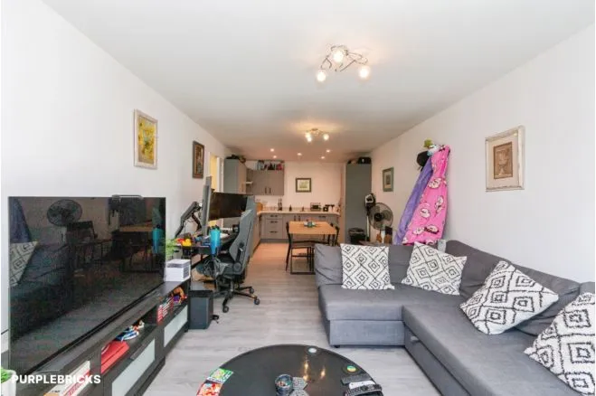 Moorfield Place, Farnborough, GU14, photo 25