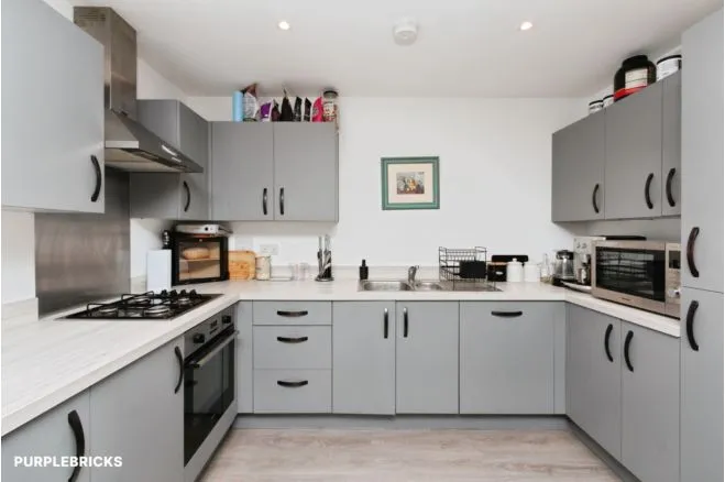 Moorfield Place, Farnborough, GU14, photo 4