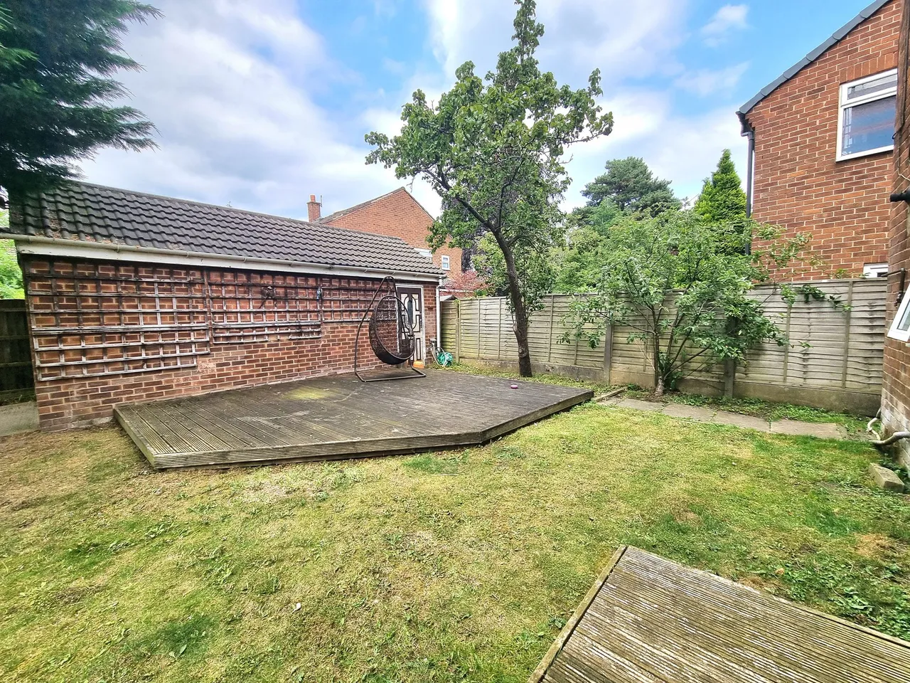 Croxton Close, Sale, photo 17