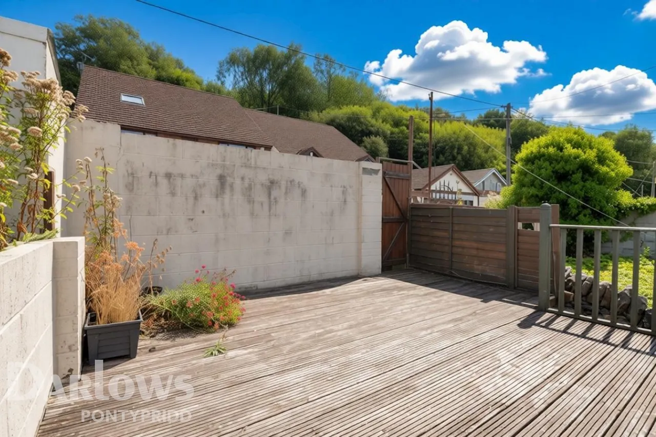 Merthyr Road, Pontypridd, photo 19