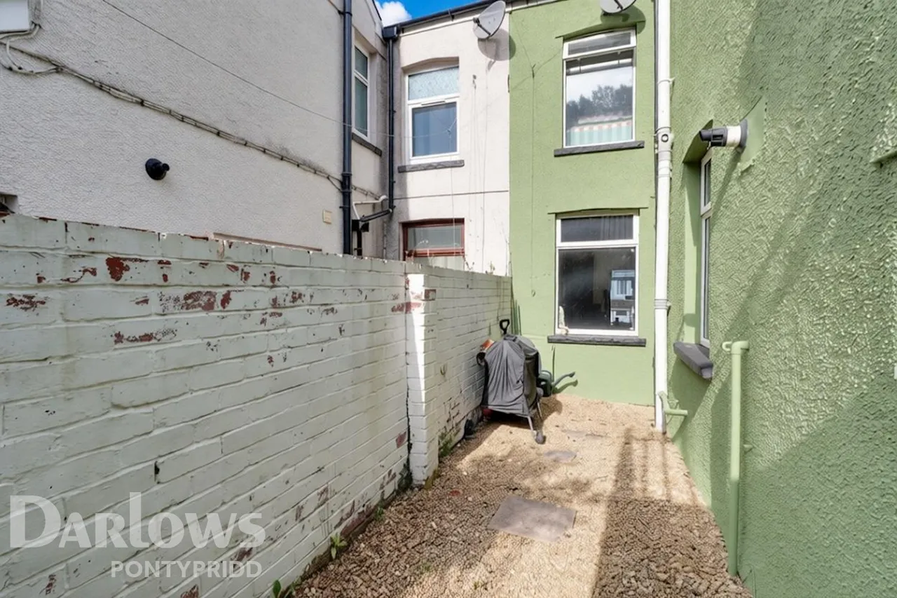Merthyr Road, Pontypridd, photo 17