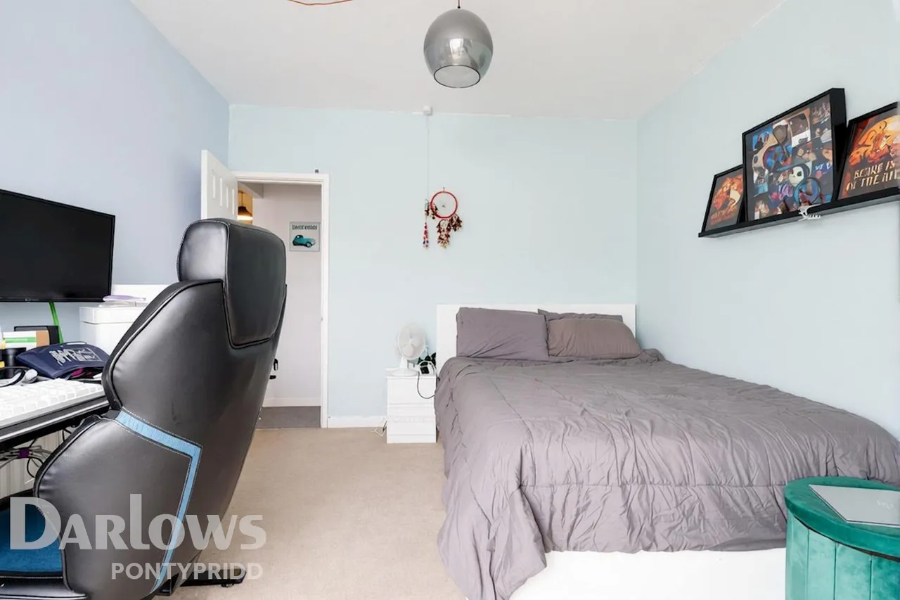 Merthyr Road, Pontypridd, photo 12