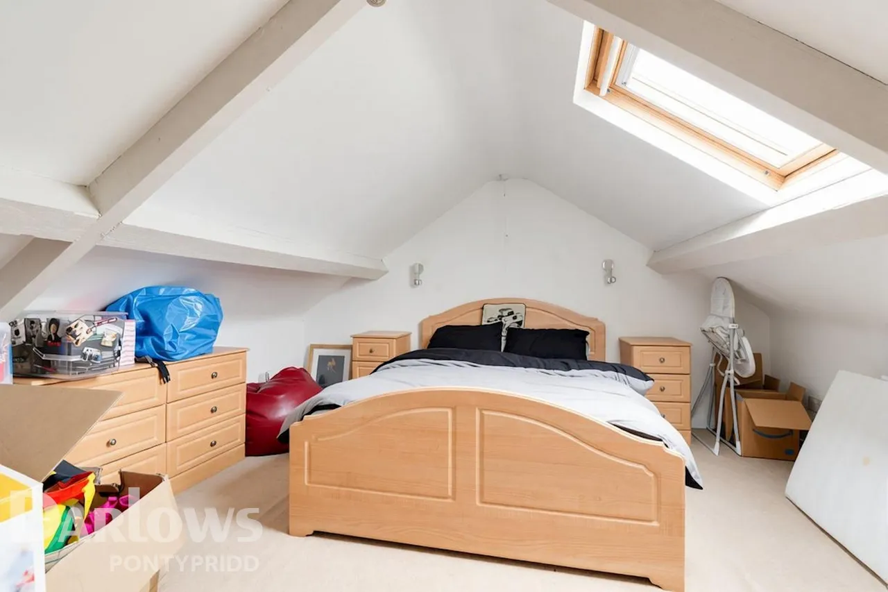 Merthyr Road, Pontypridd, photo 15