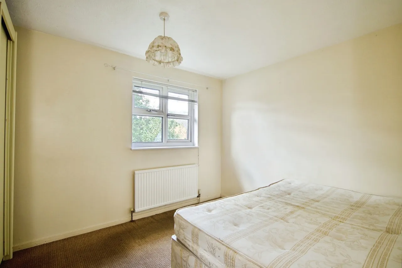 Canterbury Close, Beckton, London, E6, photo 9