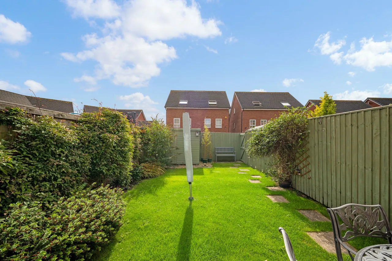 Liverpool Road, Widnes, Widnes, WA8 7AN, photo 2