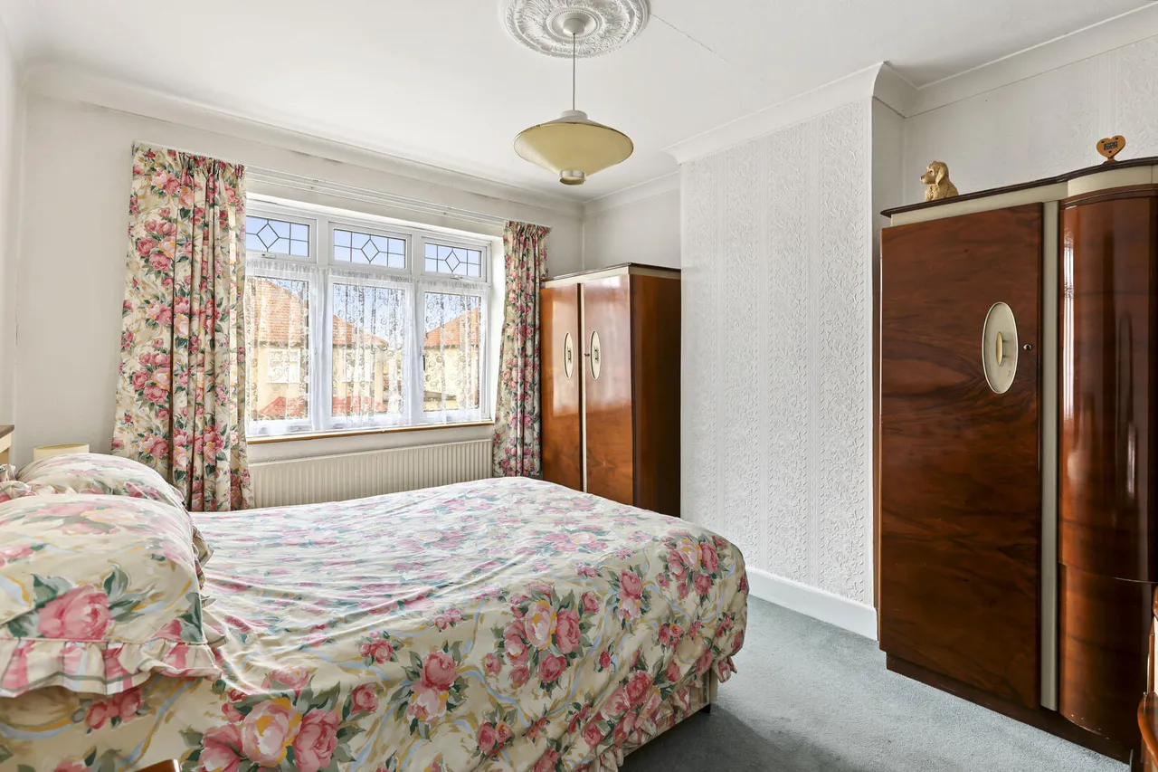 Carterhatch Road, Enfield, EN3, photo 12