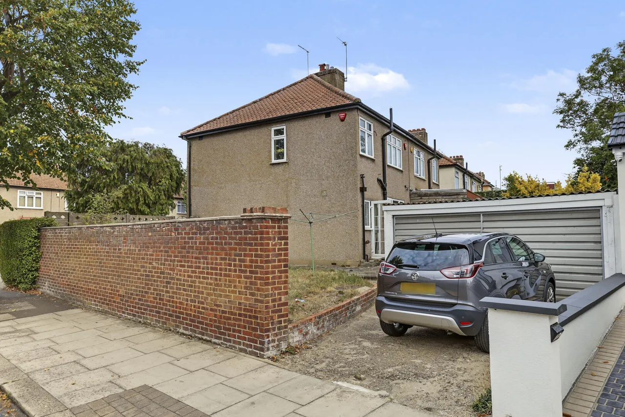 Carterhatch Road, Enfield, EN3, photo 26