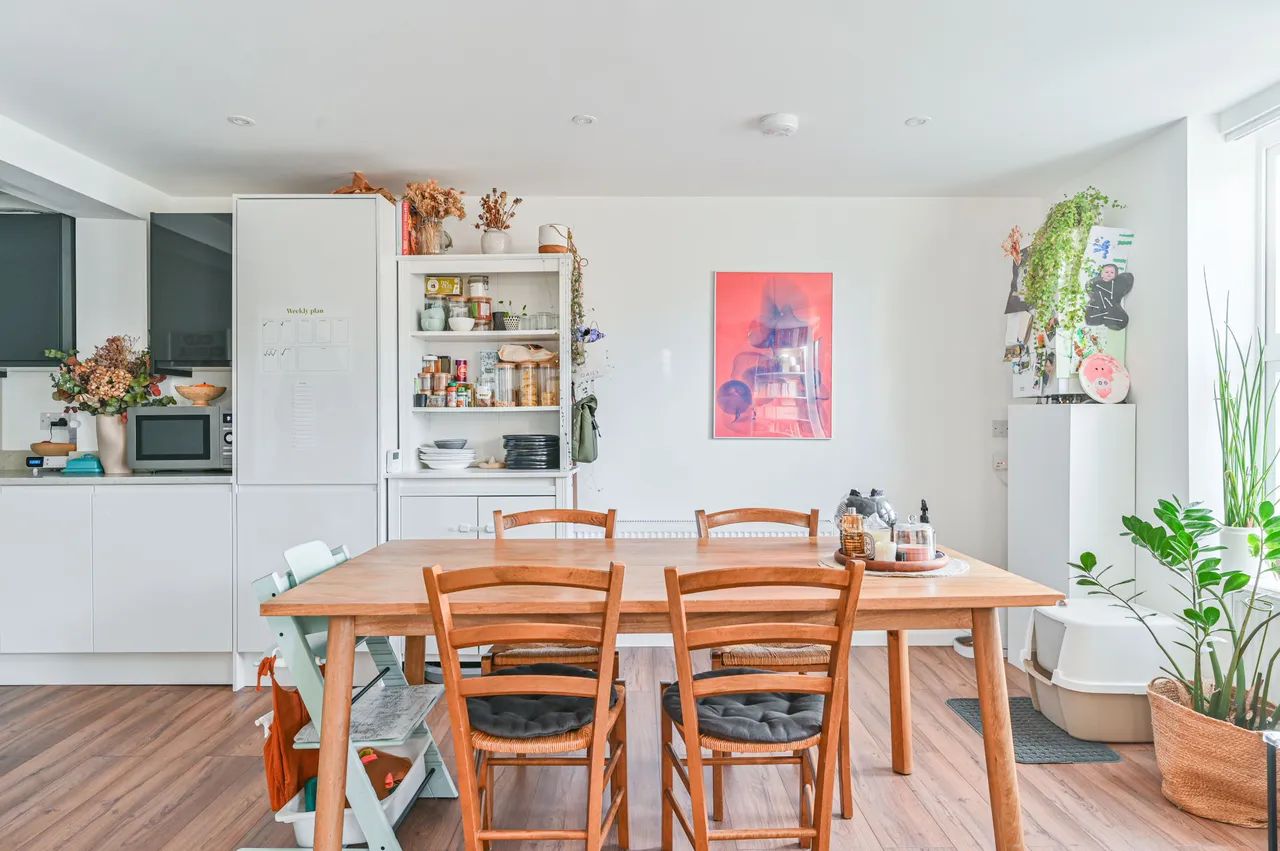 Flat 3 Priory House, 19-21 Brownhill Road, London, photo 5