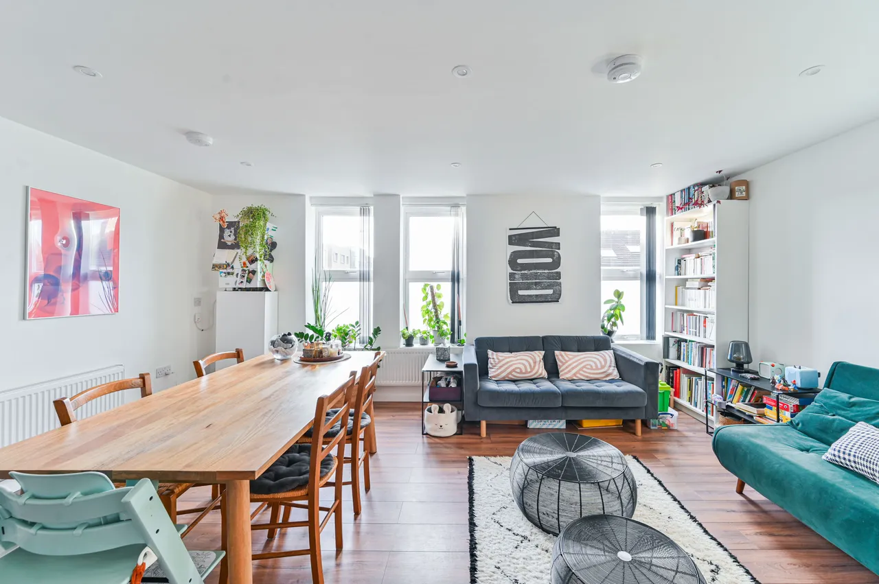 Flat 3 Priory House, 19-21 Brownhill Road, London, photo 8