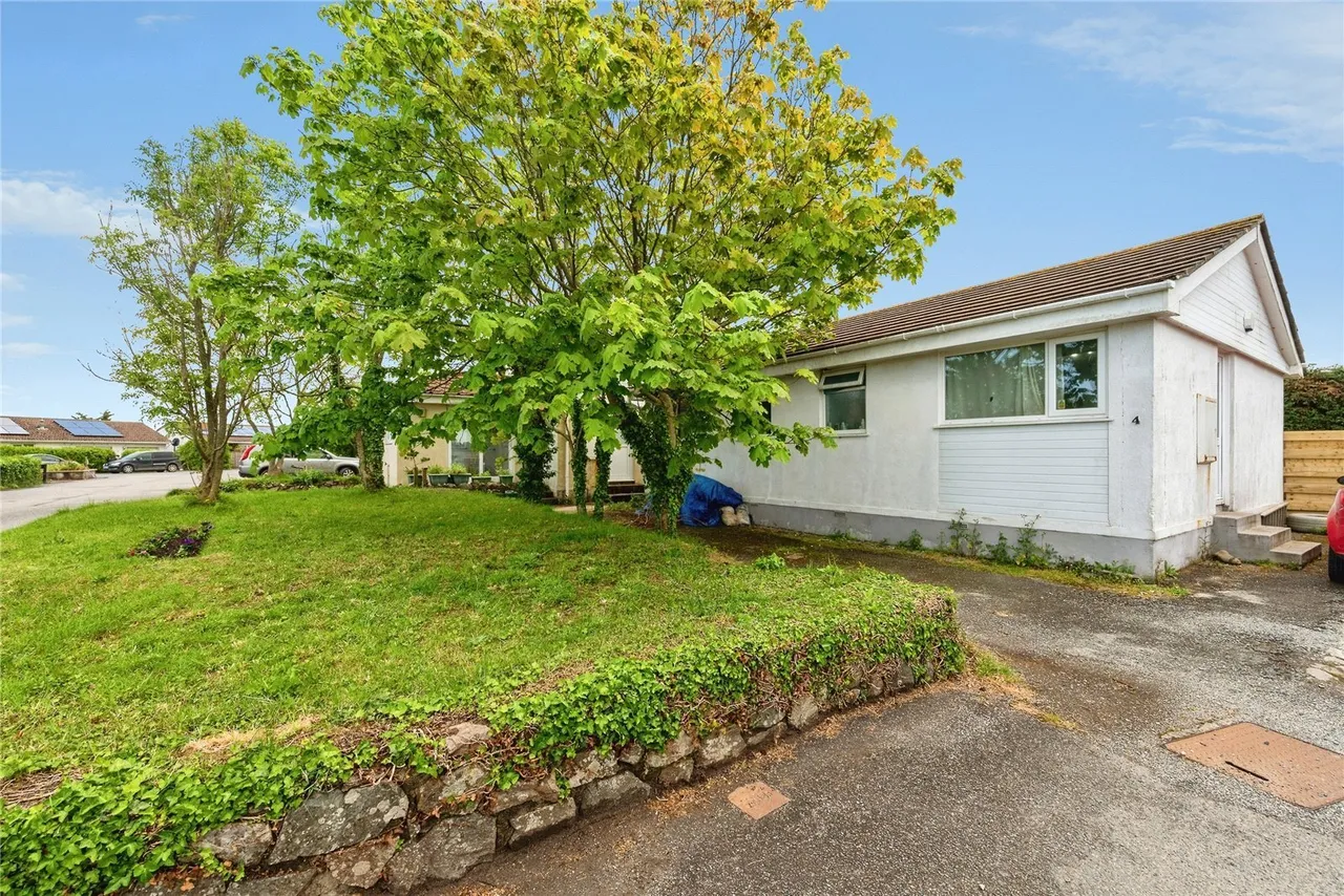 3 bed house for sale, Primrose Drive, St. Merryn, PL28