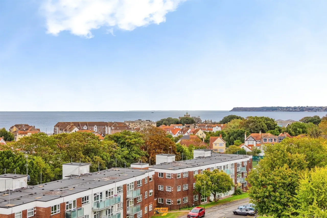 Manor Crescent, Paignton, TQ3, photo 8