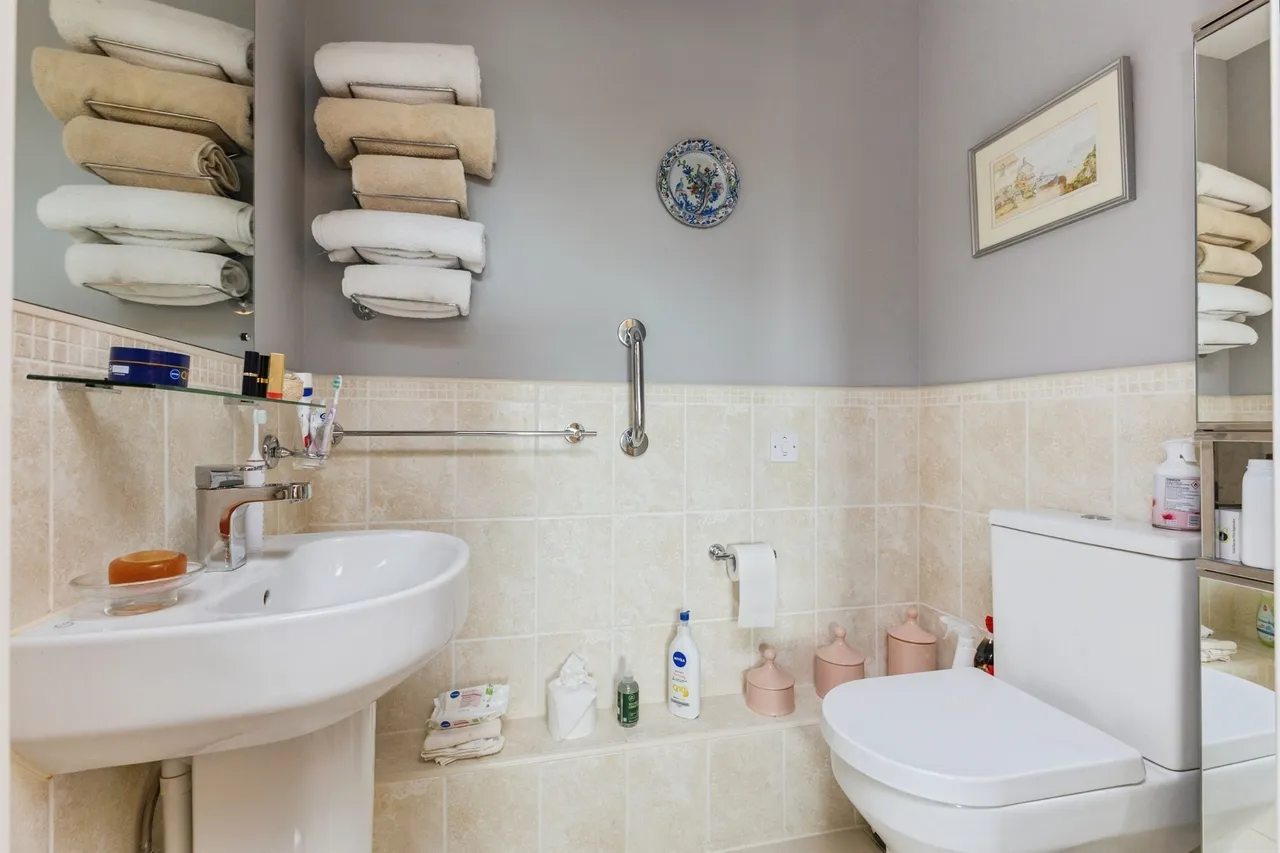 Manor Crescent, Paignton, TQ3, photo 17