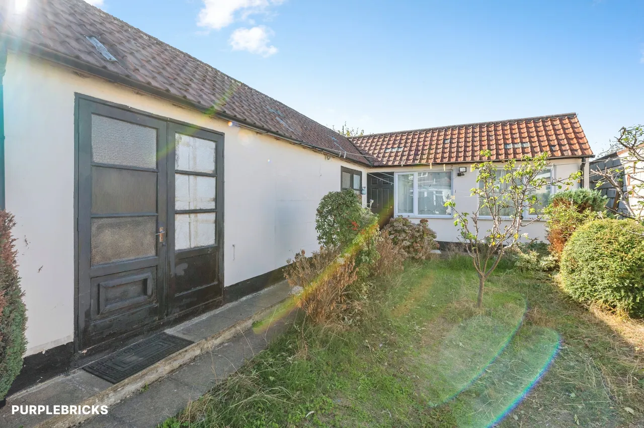 Victoria Avenue, Grays, RM16, photo 18