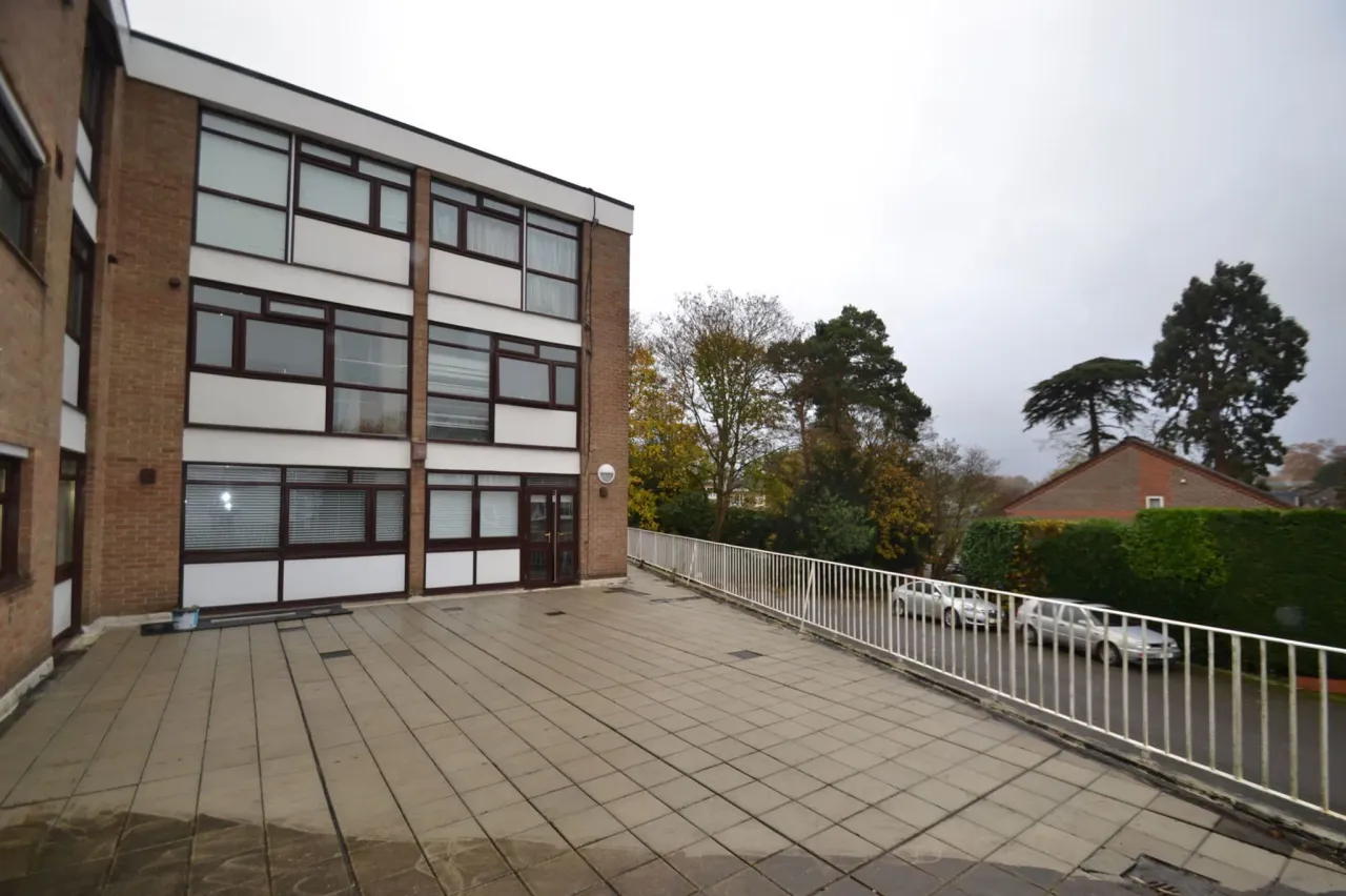 Beechcroft Manor, Weybridge, KT13 9NY, photo 8