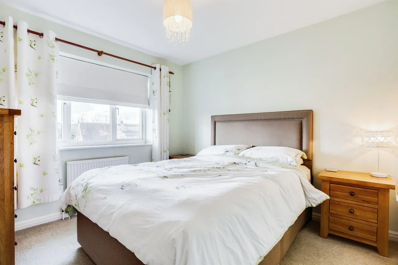 Rishworth Close, Wrenthorpe, Wakefield, photo 12