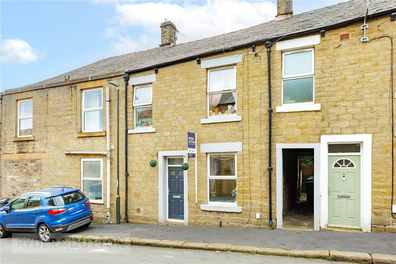 3 bed house for sale, Wesley Street, Hadfield, SK13