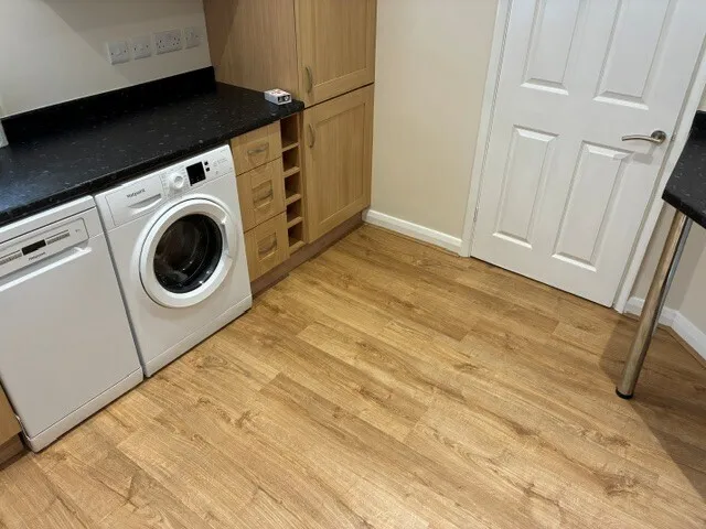 Springford Crescent, photo 6