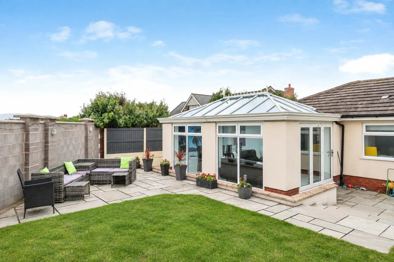 Brynhedydd Bay, Rhyl, LL18, photo 24