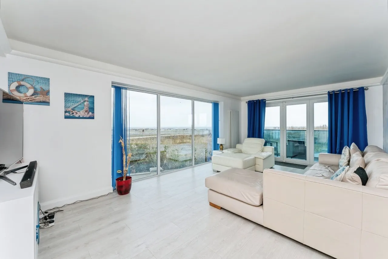 Brynhedydd Bay, Rhyl, LL18, photo 7