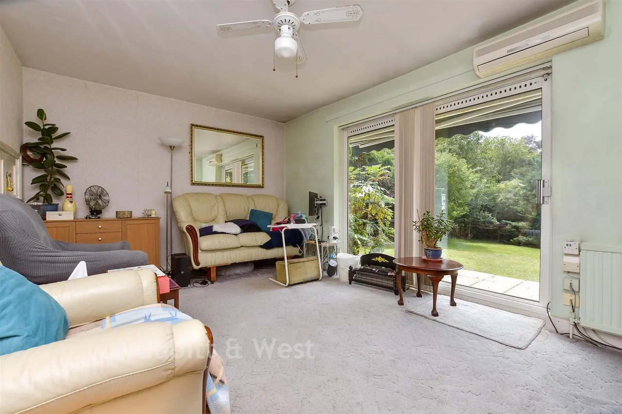 Ermyn Way, Leatherhead, KT22, photo 3