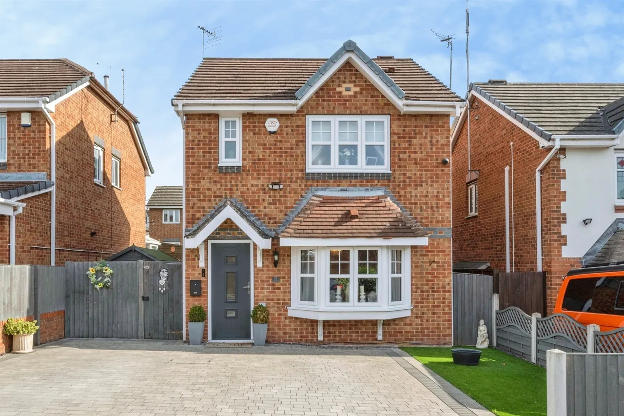 3 bed house for sale, Cranwell Court, Goldthorpe, S63