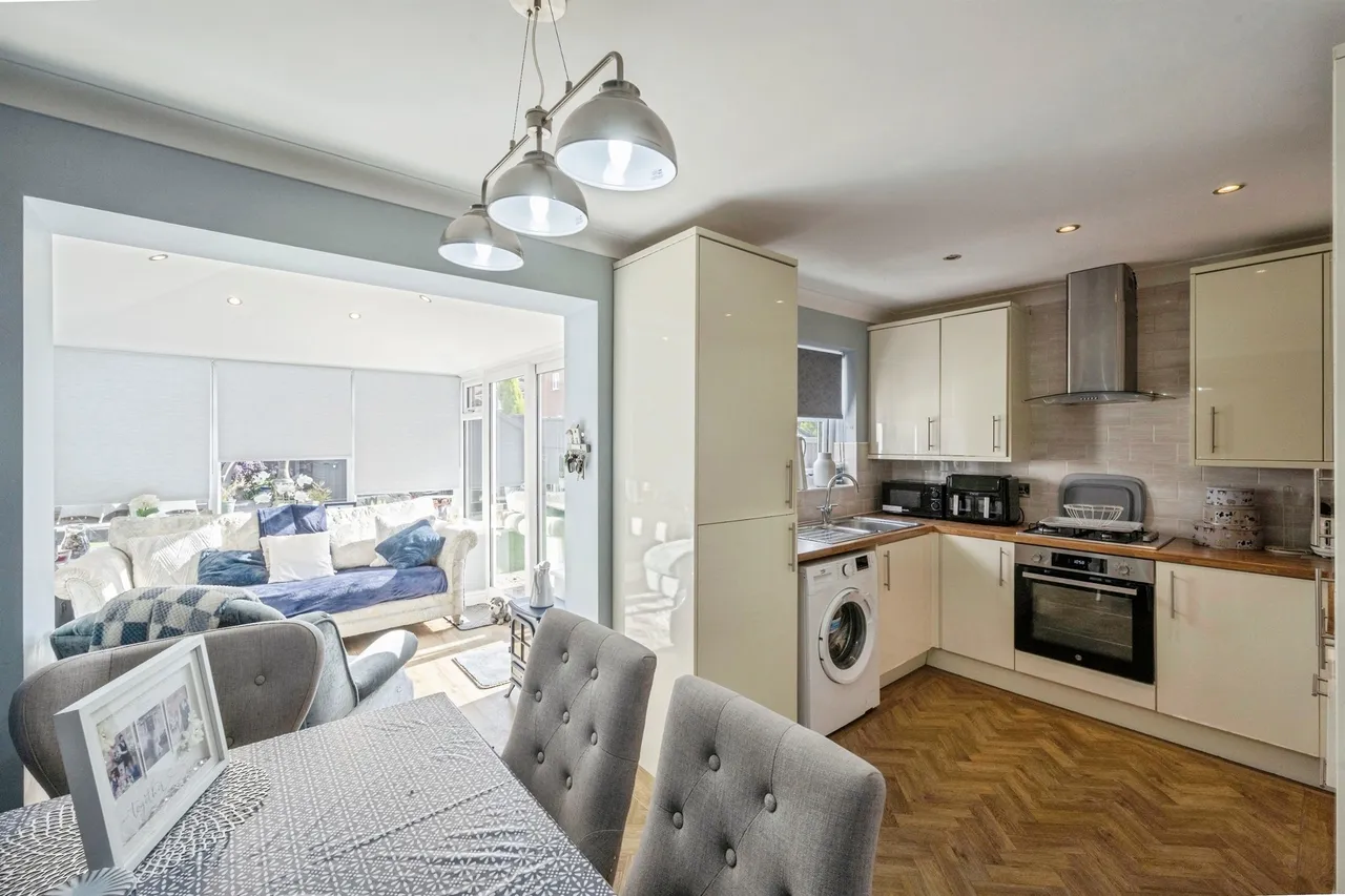 Cranwell Court, Goldthorpe, S63, photo 3