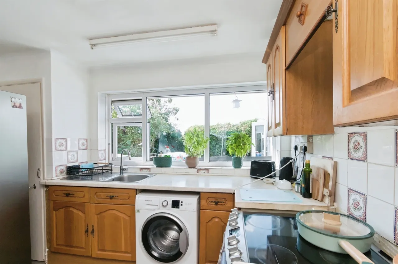 Willow Drive, Polegate, photo 3