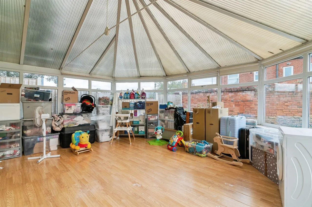 High Street, Hucknall, NG15, photo 11