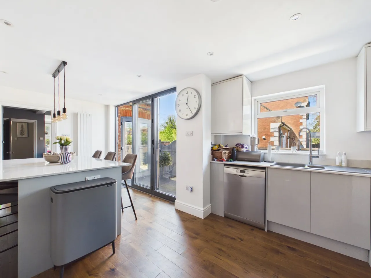 Wraysbury Road, Staines, TW18, photo 14