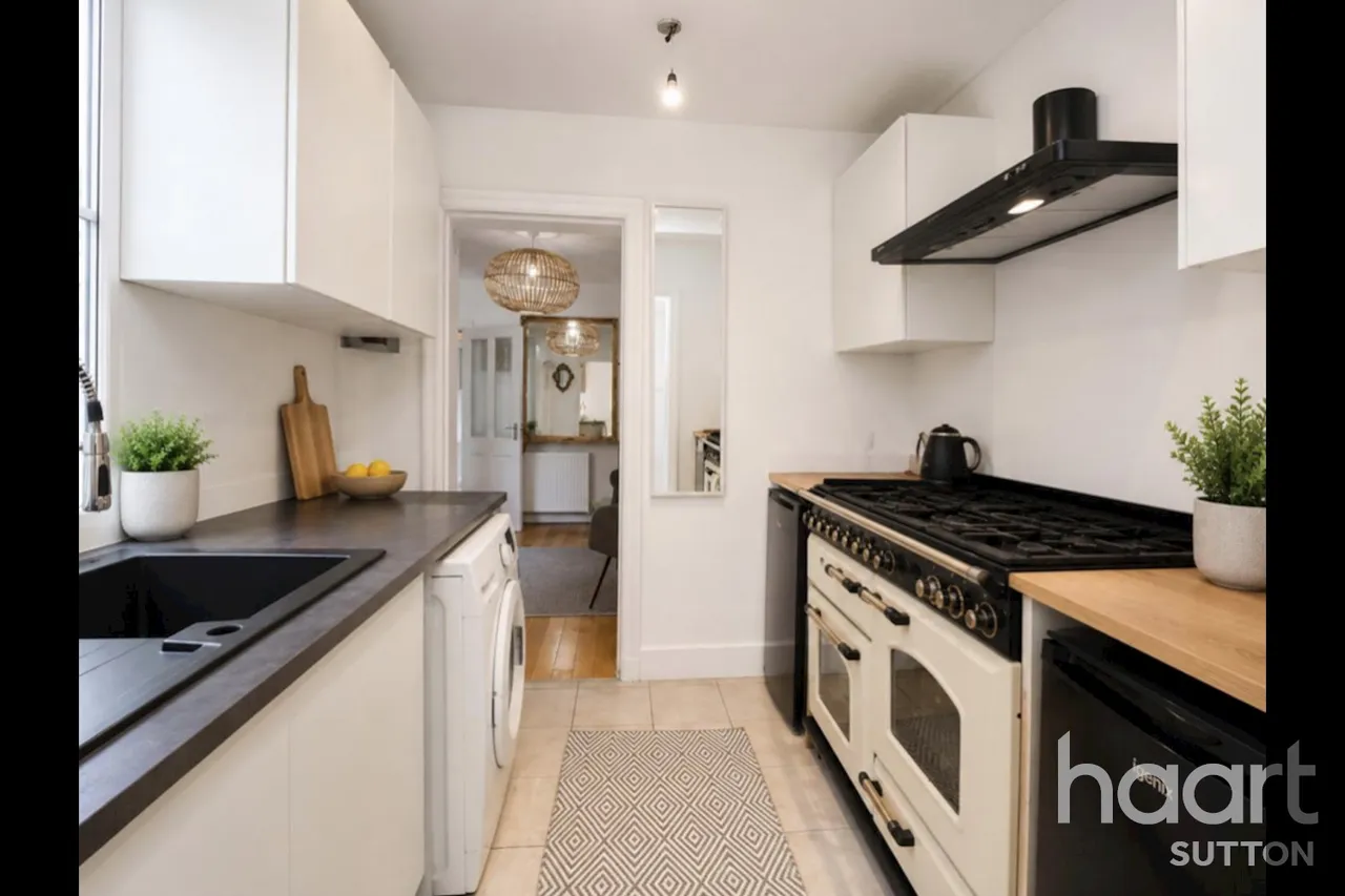 Lower Court Road, Epsom, KT19, photo 13