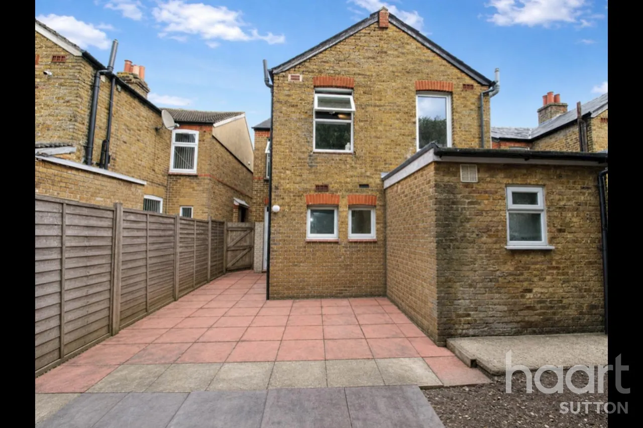 Lower Court Road, Epsom, KT19, photo 5