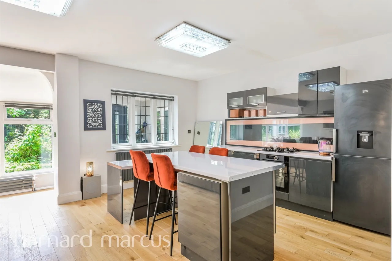 Shepherds Hill, Merstham, Redhill, photo 2