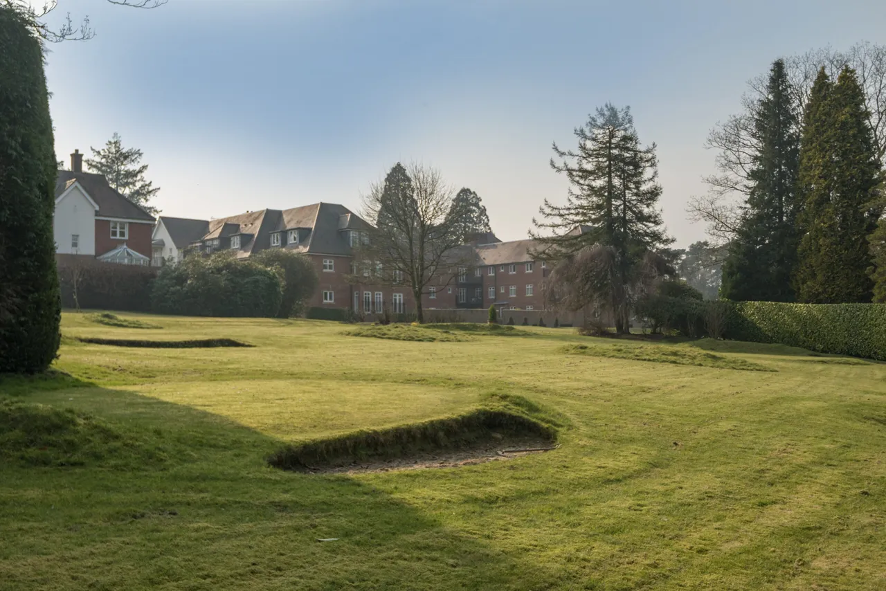 Beacon Crescent, Hindhead, GU26, photo 20