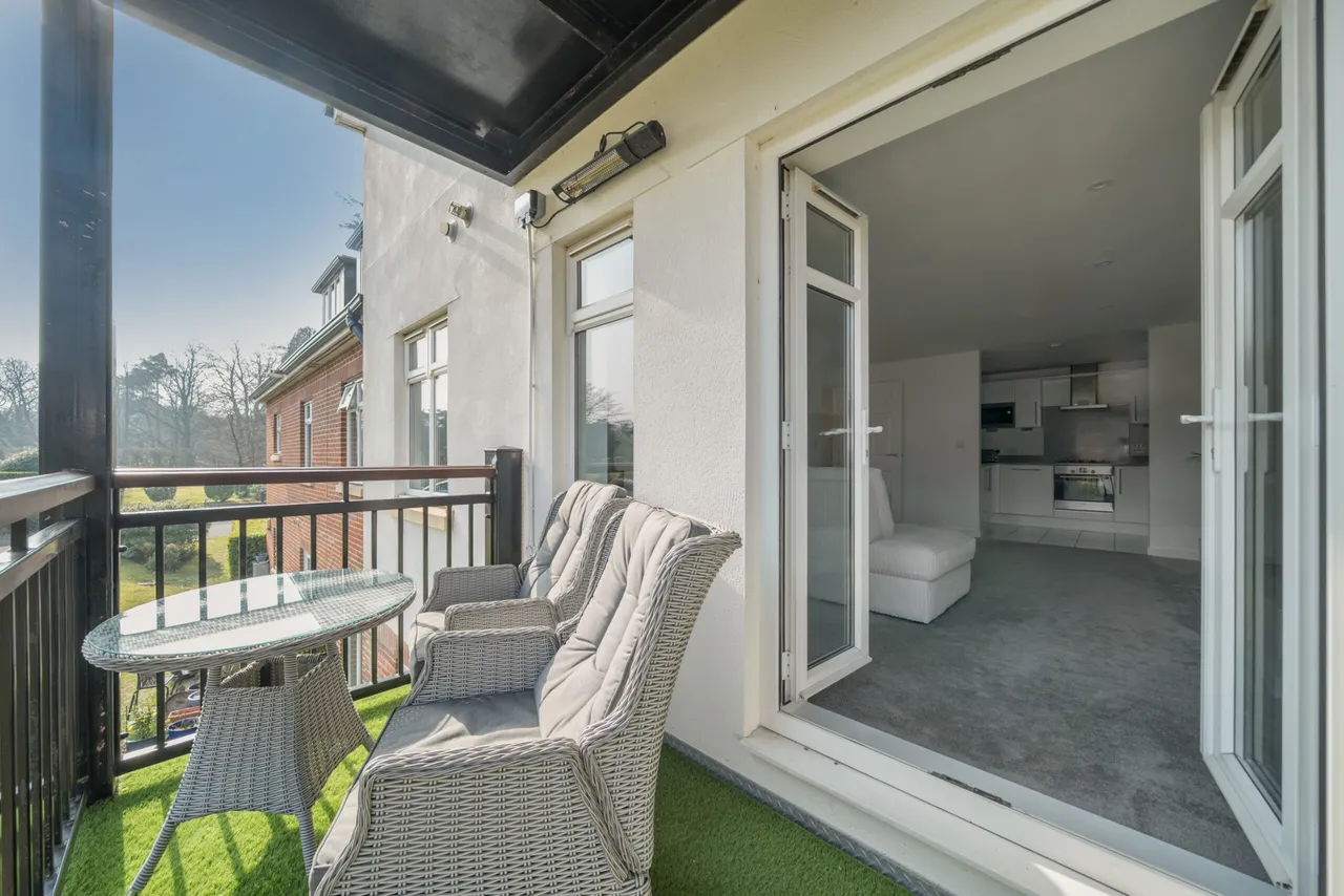 Beacon Crescent, Hindhead, GU26, photo 17