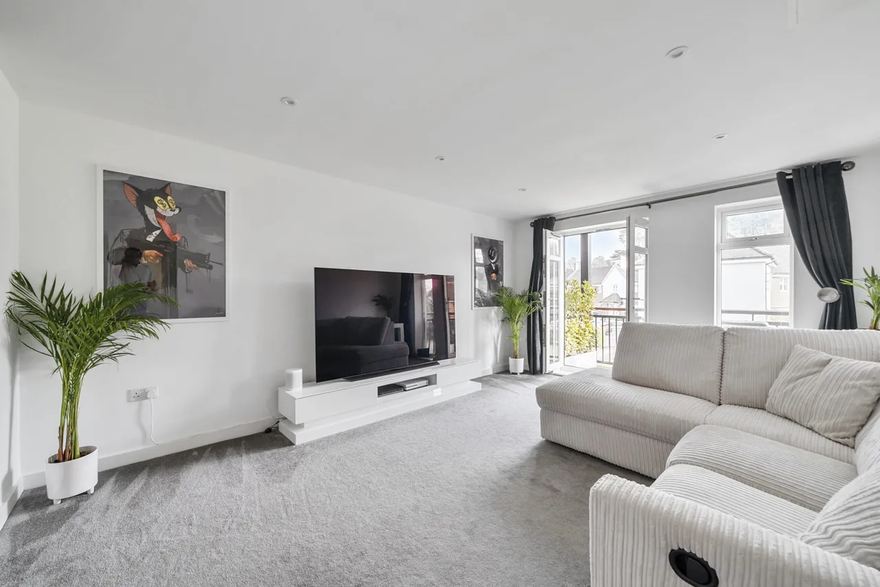 Beacon Crescent, Hindhead, GU26, photo 3