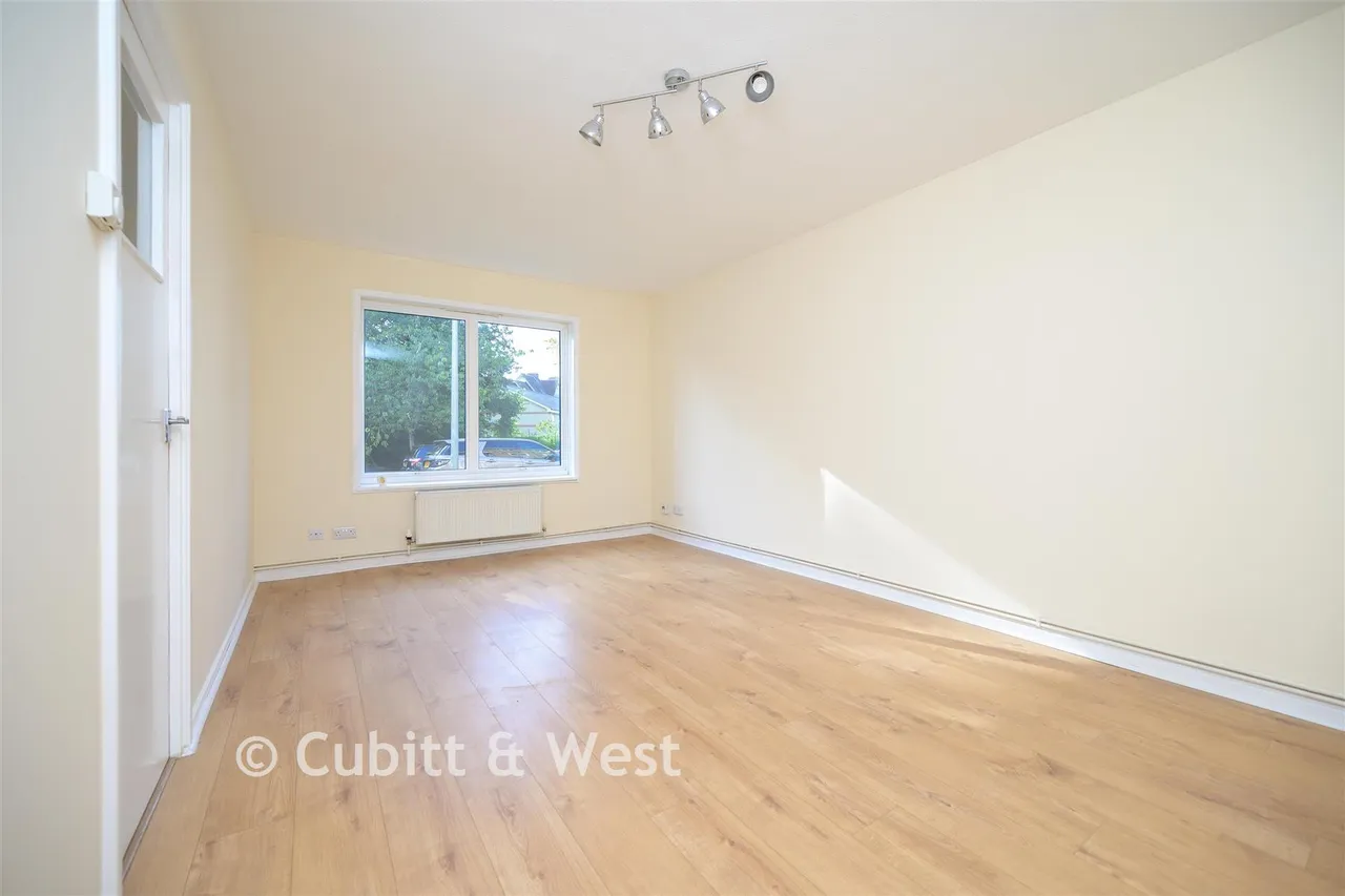 Somers Close, Reigate, RH2, photo 10