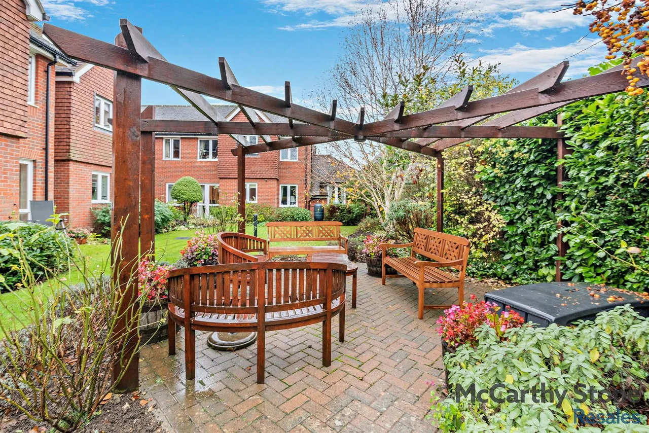 Station Road, Petworth, GU28, photo 13